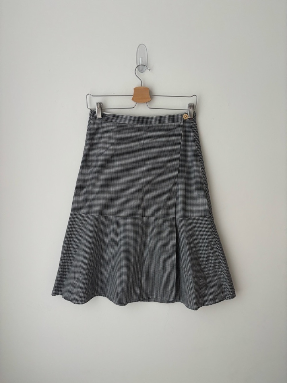 Aritzia Babaton Gingham Wrap Skirt Black White Midi Skirt Cotton Flare Size 8